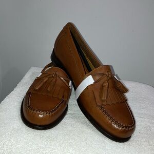 Brown leather Bostonian loafers